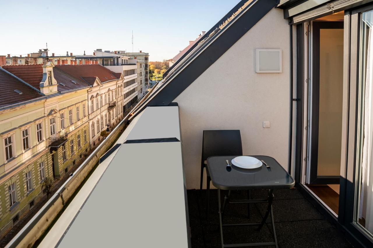Dream Apartman 1 With Free Parking Gyor Exterior photo